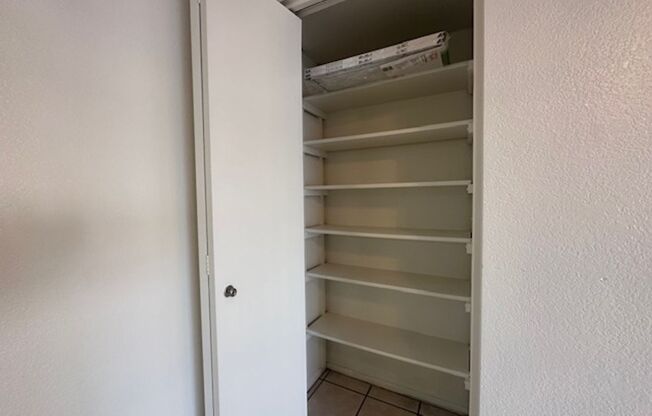 3 beds, 2 baths, $1,699, Unit # 113