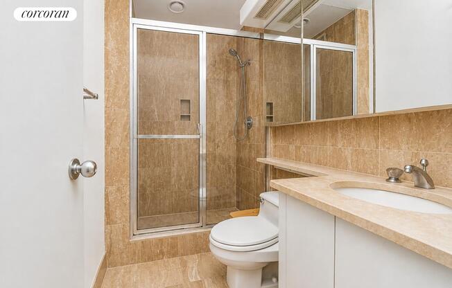1 bed, 2 baths, 900 sqft, $5,000, Unit 35D