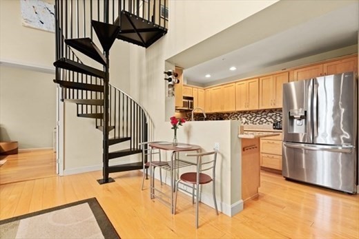 360 REVERE BCH DR