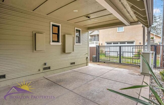 1 bed, 1 bath, 900 sqft, $2,695, Unit B