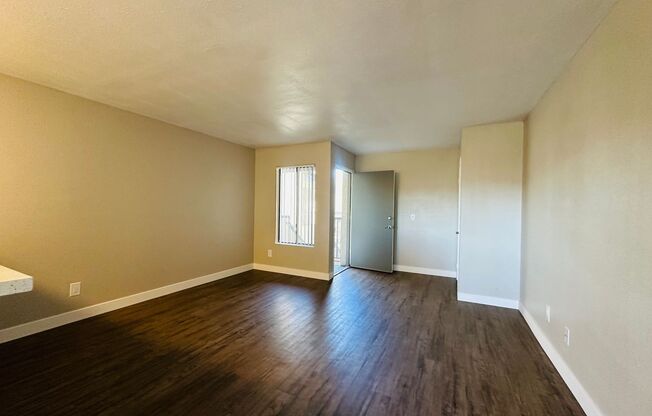 2 beds, 1 bath, 826 sqft, $2,700, Unit 223