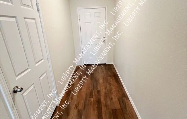 13706 PROSPECTOR POST