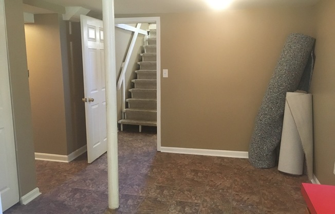 3 beds, 2 baths, $1,375