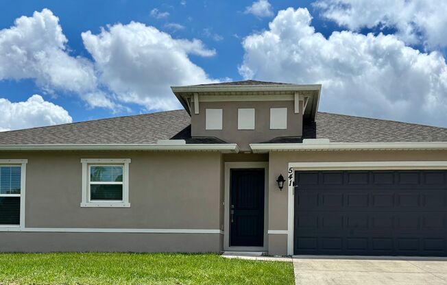 ****Beautiful 3/2 HOME IN PALM BAY****