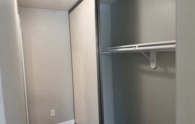 2 beds, 2 baths, 950 sqft, $2,860, Unit 1551O