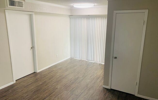 1 bed, 1 bath, 600 sqft, $1,150, Unit 2-219