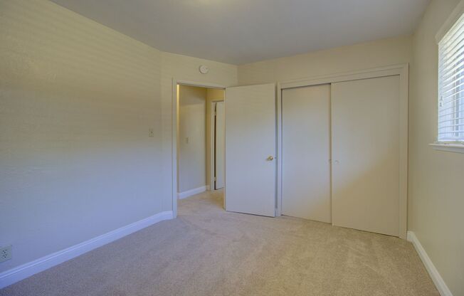 2 beds, 2 baths, $1,600, Unit 06