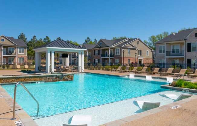 pool with in water lounges at Meridian Park in Collierville, TN 38017
