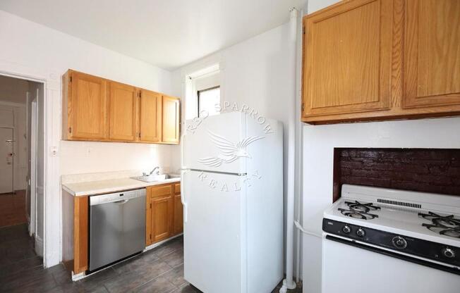 2 beds, 1 bath, 744 sqft, $3,000, Unit 5A