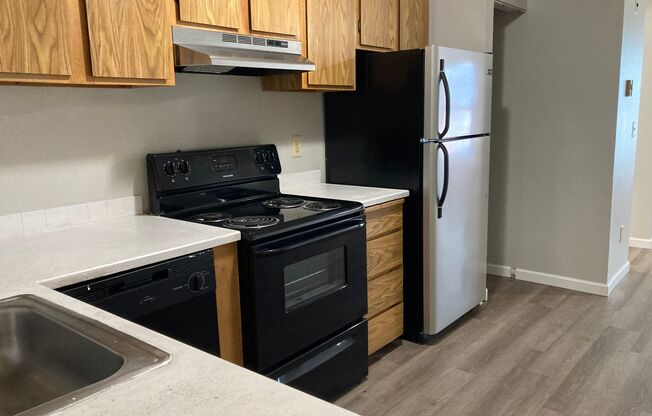 2 beds, 1 bath, 687 sqft, $2,095, Unit A404