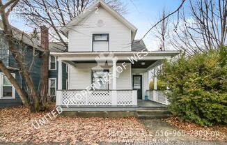 1024 DOUGLAS ST NW