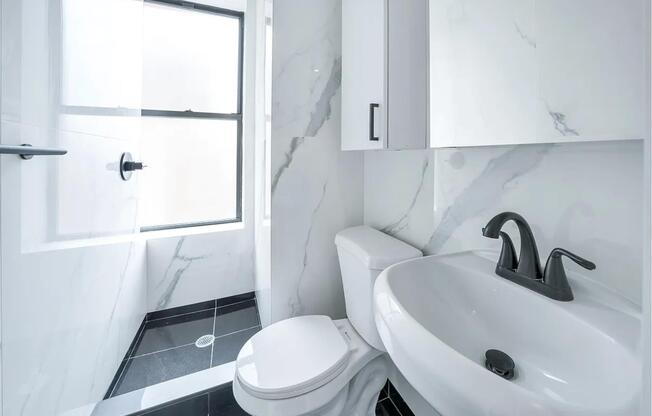 4 beds, 2 baths, $8,995, Unit 2A