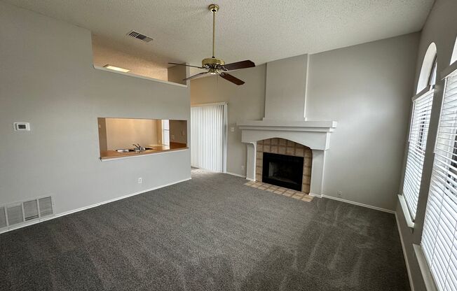 CUTE 3 BEDROOM 2 BATH IN NORTHSIDE ISD