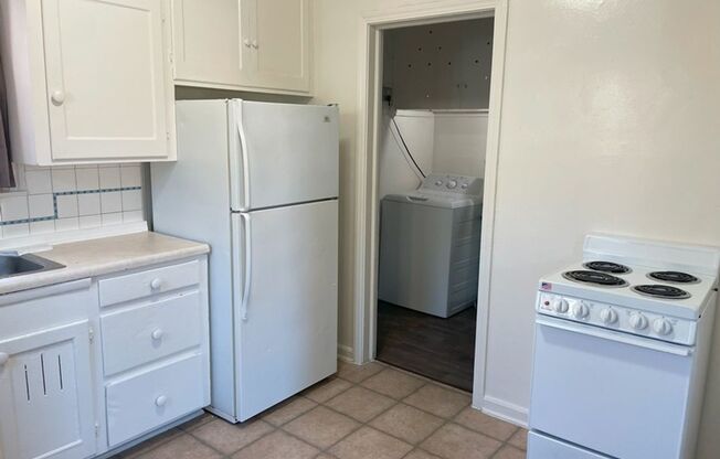 2 beds, 1 bath, $1,395, Unit 520 Grand Canyon Blvd. Reno, NV 89502