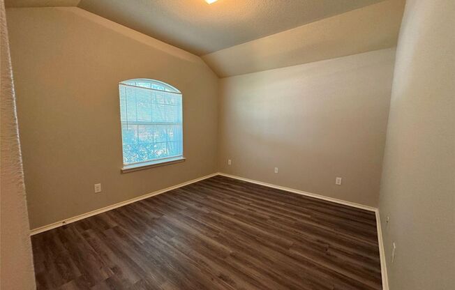 Great home available in Woodlands Park!