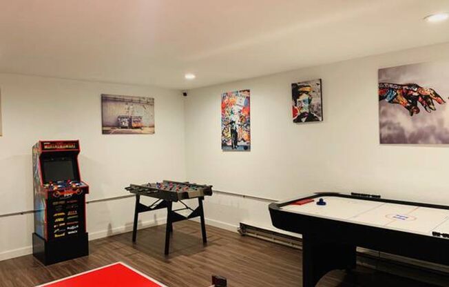 1 bed, 1 bath, 700 sqft, $1,750, Unit 234