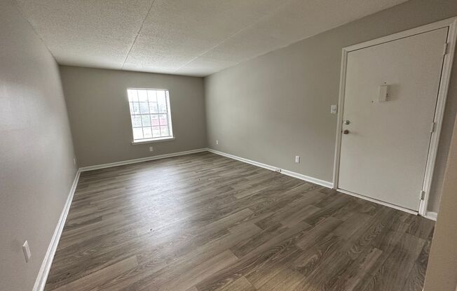 1 bed, 1 bath, 730 sqft, $1,050, Unit 82