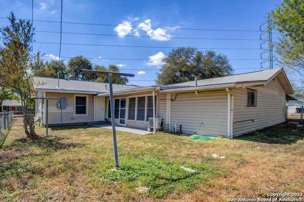203 CORAL AVE