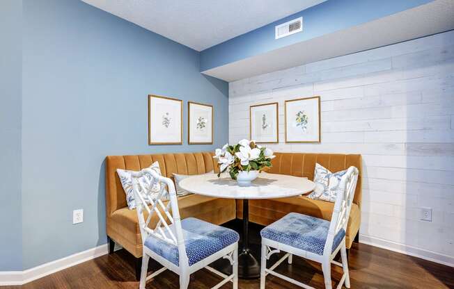 Elegant Dining Room at Sunscape Apartments, Virginia