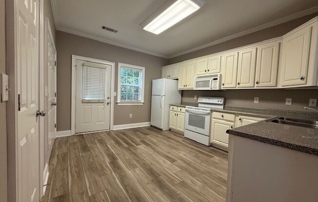 460 Barnett Shoals Rd. Unit 5A