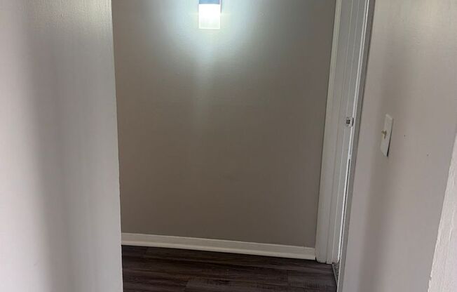 2 beds, 1 bath, 855 sqft, $999, Unit 1363