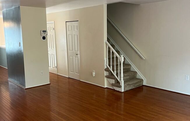 Stunning 4-bedroom, 3.5-bathroom + Loft townhouse in Cockeysville, MD