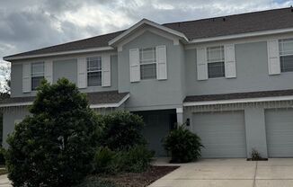 Stunning 3 Bed 2.5 Bath Townhouse in Greenbrook Walk at Lakewood Ranch!