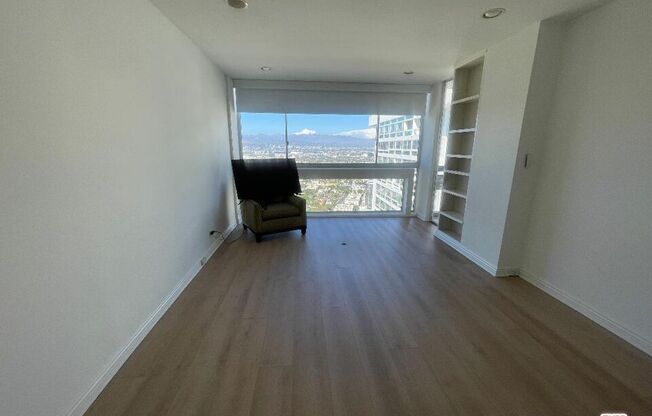 2 beds, 2 baths, 1,301 sqft, $7,250, Unit 2704