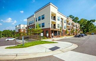 Jones Grant Luxury Apartments in Raleigh