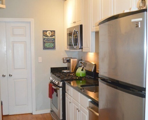 1 bed, 1 bath, 701 sqft, $3,350, Unit 5F