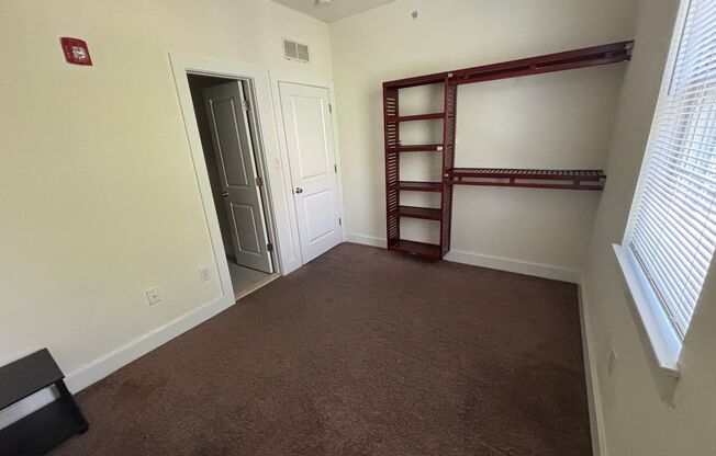3 beds, 3 baths, 823 sqft, $1,895, Unit Unit 21