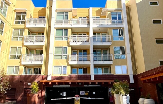 2 beds, 2 baths, 1,060 sqft, $3,200, Unit 449