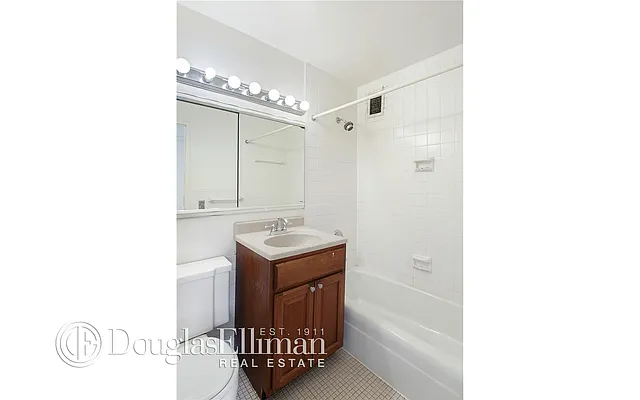 Studio, 1 bath, $3,995, Unit 2020