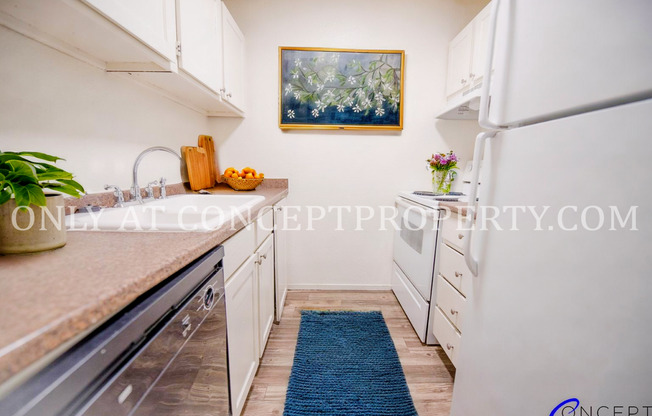 2 beds, 1 bath, 580 sqft, $1,049, Unit C4