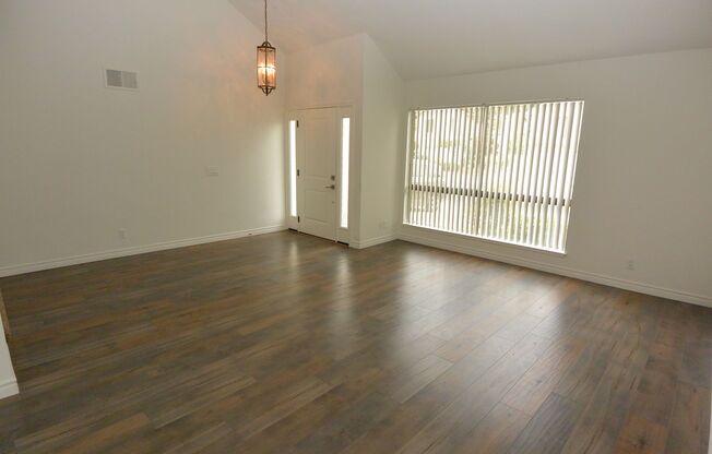 Spacious two story 4 Bed, 3 Bath + Bonus room home in College Park, Irvine.
