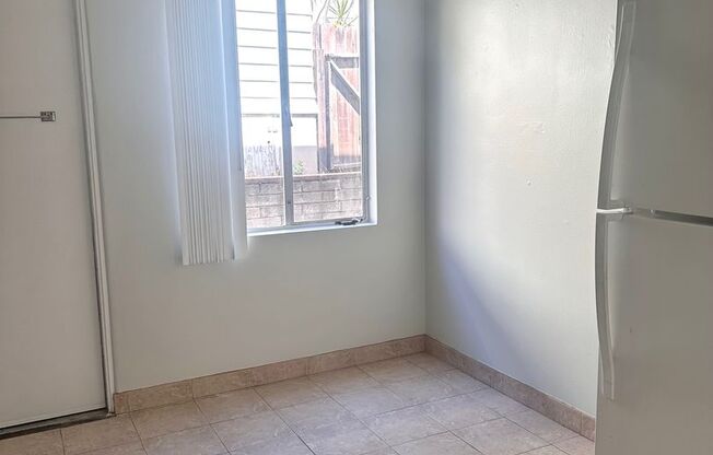 2 beds, 1 bath, $2,295, Unit 07