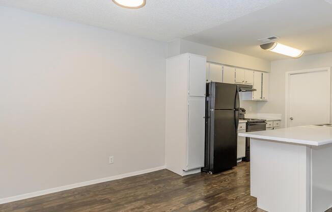 2 beds, 1 bath, 954 sqft, $1,710
