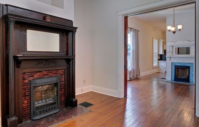 Charming Two-bedroom home in East Nashville Available Immediately!!