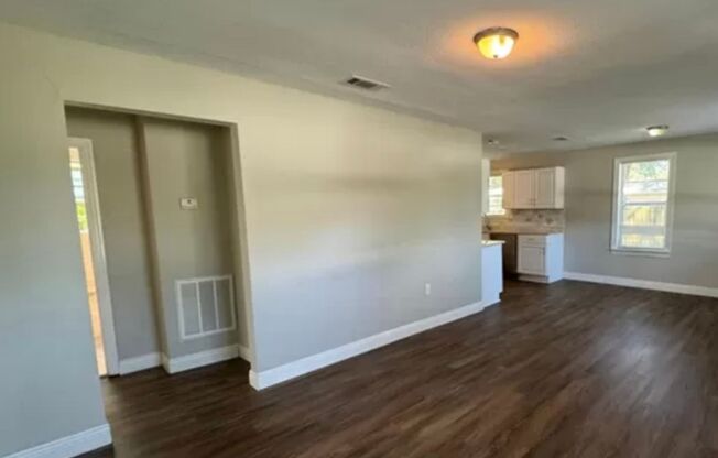 3 beds, 2 baths, $1,750