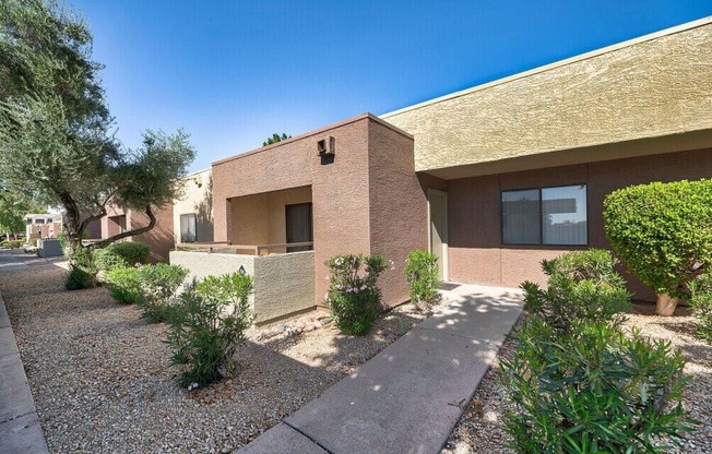 Patio at Union Hills Estates Apartment Homes in Glendale AZ