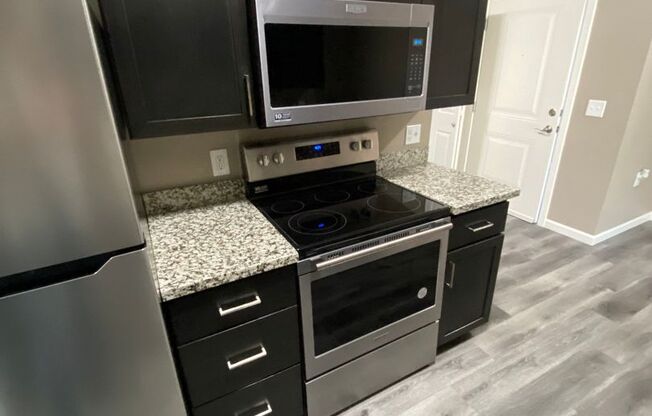 3 beds, 2 baths, 1,127 sqft, $1,790, Unit 107