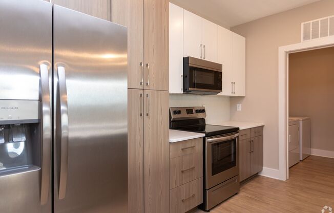2 beds, 2 baths, 1,081 sqft, $1,582, Unit 1-418