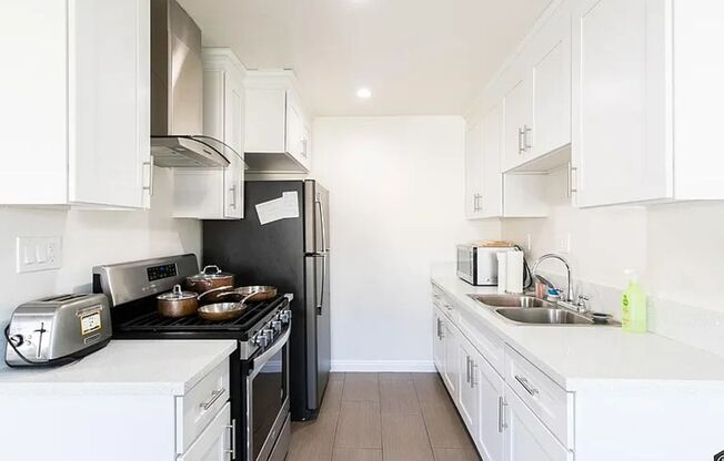 Bright and airy 1-bedroom 1-bath in El Sereno