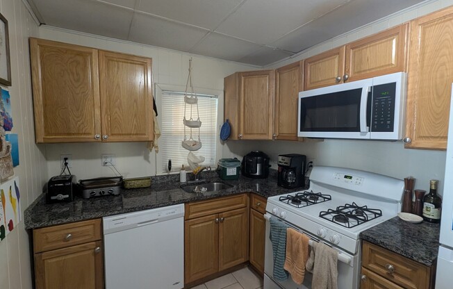 57 Cedar St Apt 1A