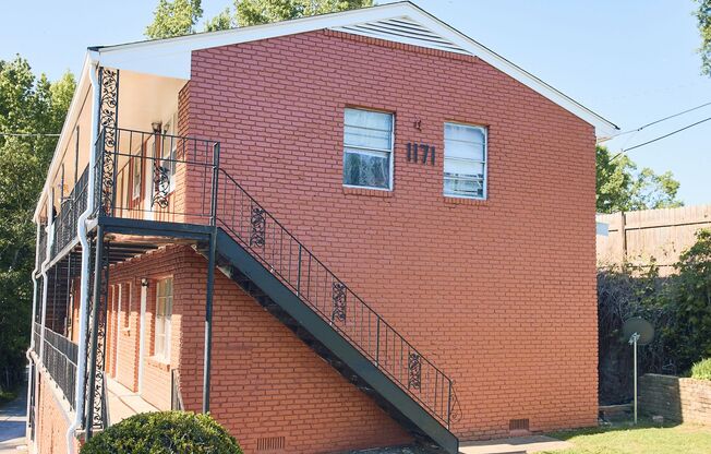 Lenox Hills Apartements