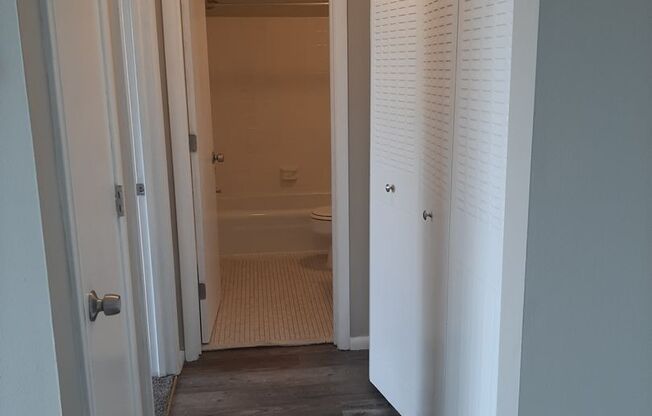 1 bed, 1 bath, 600 sqft, $1,200, Unit 1061303