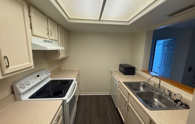 3 Bedroom Backing up to San Felasco Hammock