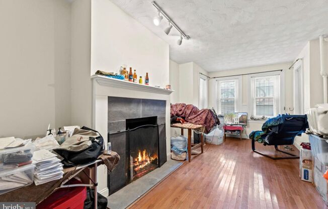 Modern Capitol Hill Location Basement Unit with 1 Bedroom, 1 Bathroom, Private Patio