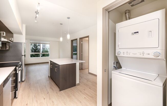 1 bed, 1 bath, $1,800, Unit Unit B405