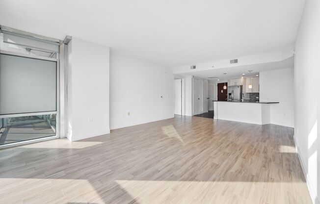 2 beds, 2 baths, 1,250 sqft, $3,800, Unit 712